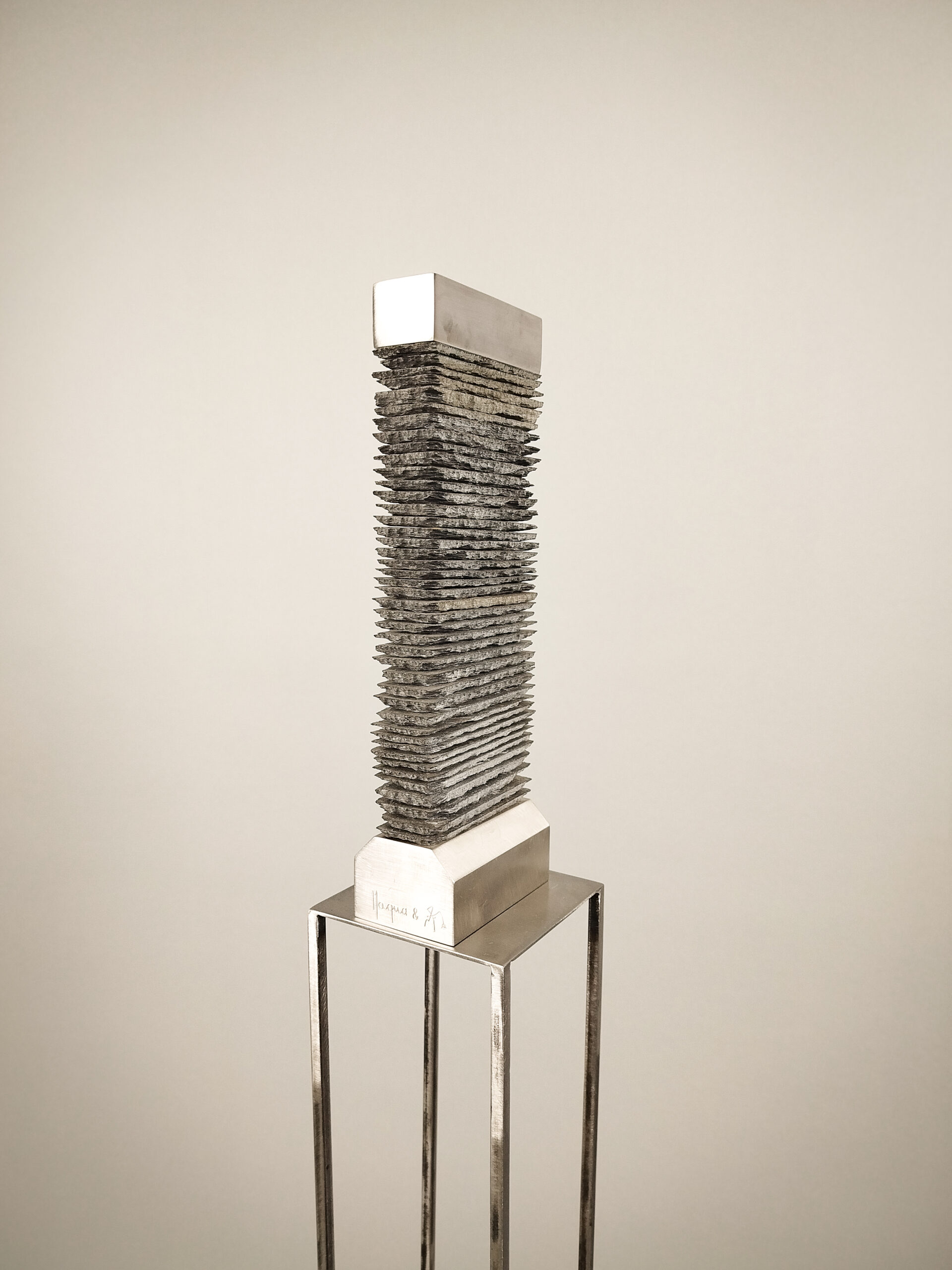 Cohésion Statue Unperfect Design and Atelier Maqua
