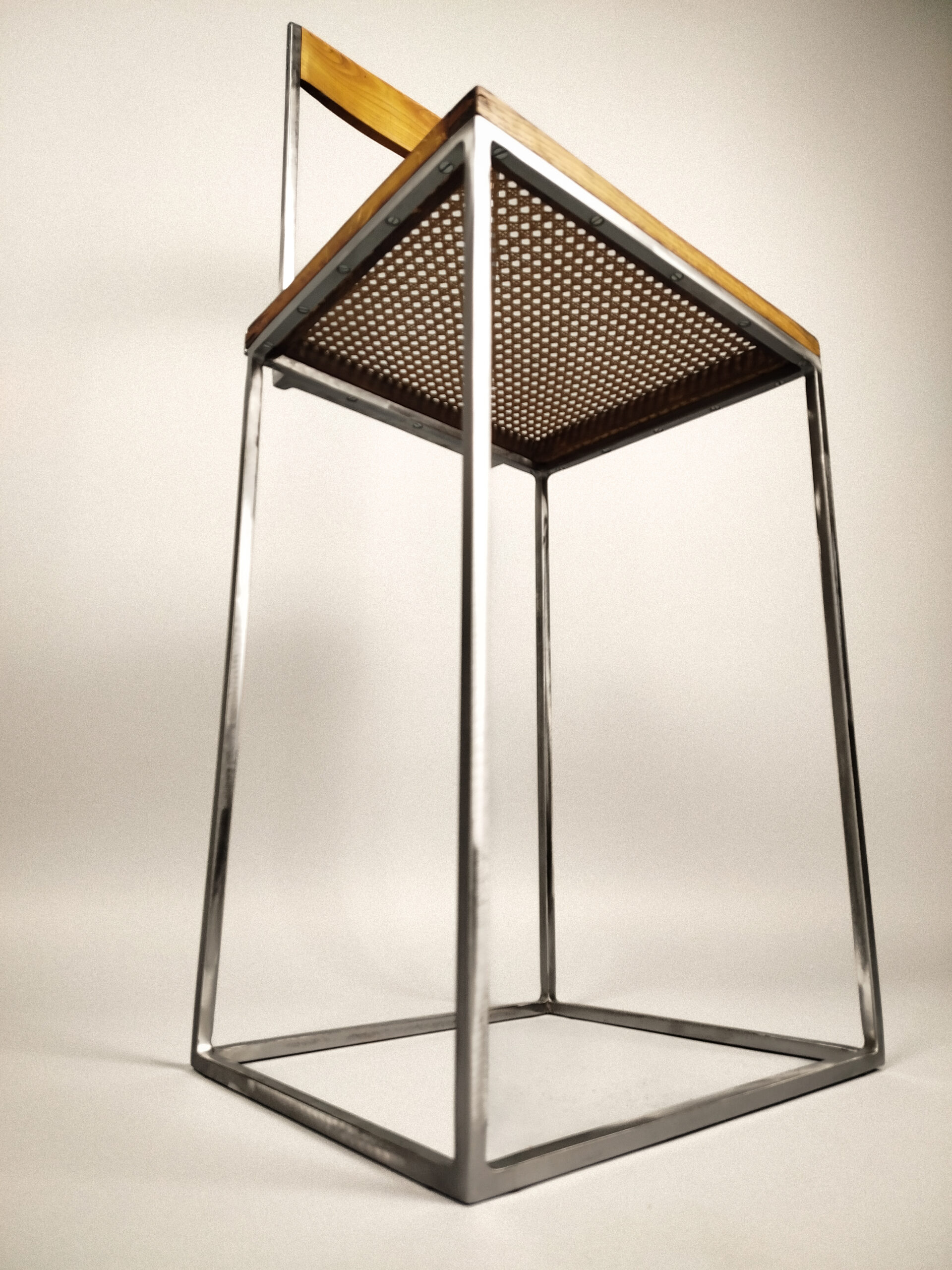 Designer Stuhl by Unperfect Design view from bottom